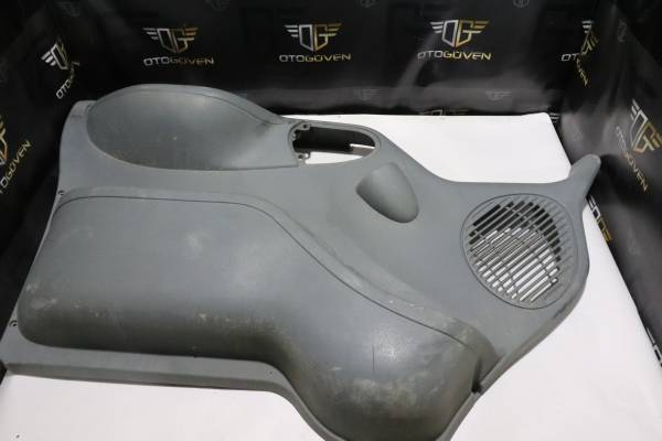 FORD TRANSİT 100 L-S-V ÇIKMA PARÇA  V347 KAPI DÖŞEMESİ